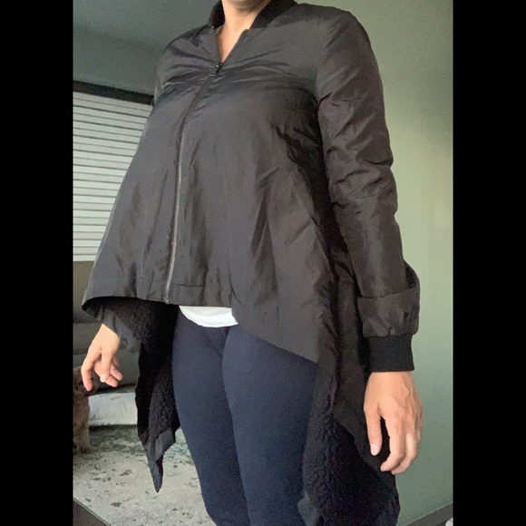 BCBG fall/spring black jacket XS - Picture 4 of 7